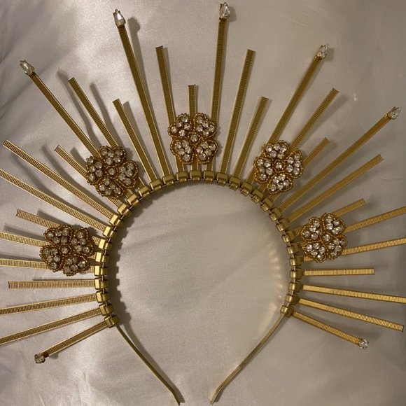 Gold Halo Star Crystal Crown